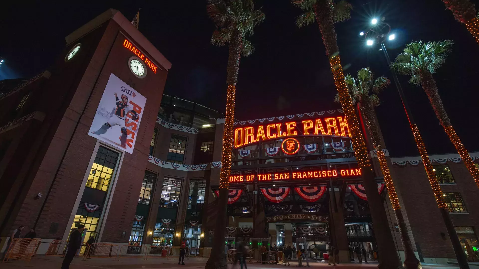 Fans Excited to Celebrate Opening Day at Oracle Park 